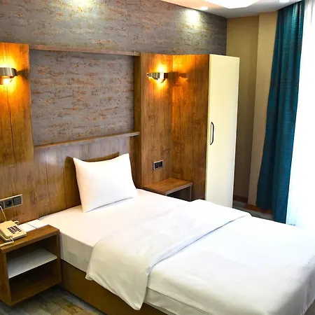 Hotel Tuem Palace 3*